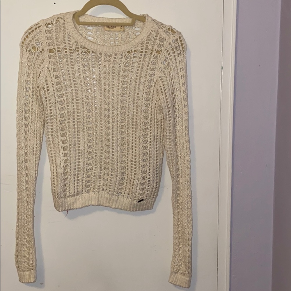 White knit sweater 🤍